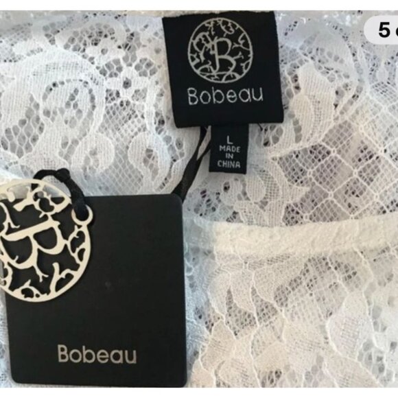 Bobeau L White Crew Neckline Sheer Lace Relaxed Fit 3/4 Bell Sleeve Blouse - Picture 6 of 6